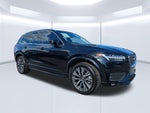 2022 Volvo XC90 T5 Momentum