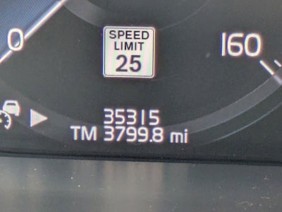 2022 Volvo XC90 T5 Momentum