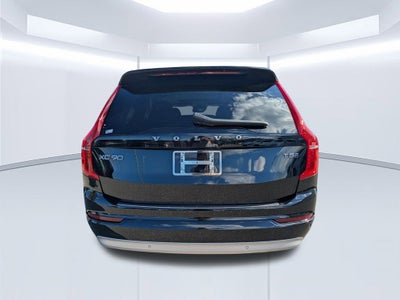 2022 Volvo XC90 T5 Momentum