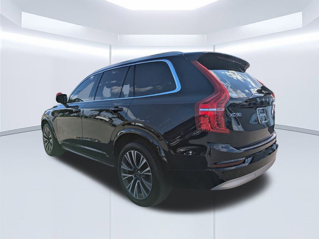 2022 Volvo XC90 T5 Momentum